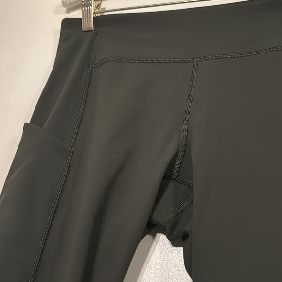 Brand new LULULEMON khaki green full length leggings with deep side pockets Sz.8 - Picture 6 of 14